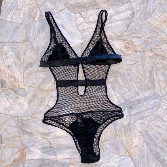 NEW VS Sexy Little Things Very Sexy Strappy Fishnet Thong Teddy Medium - Picture 11 of 11